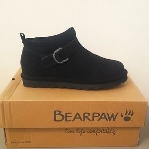 NIB Bearpaw Black Ankle Boots